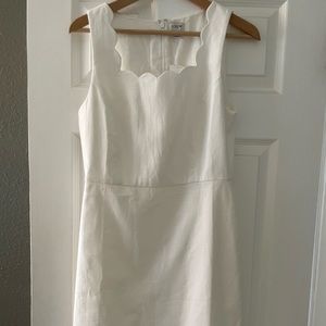 White J Crew dress with scalloped details. Size 4 NWTags.